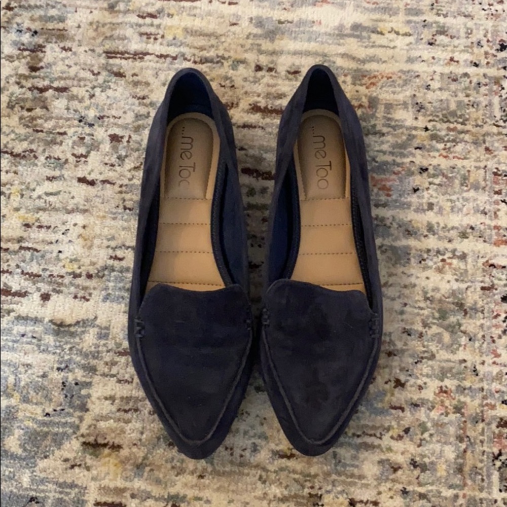 Navy pointed flats